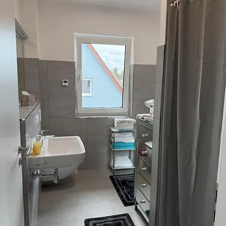 Quiet Zepernick - Direkt An Berlin Appartement